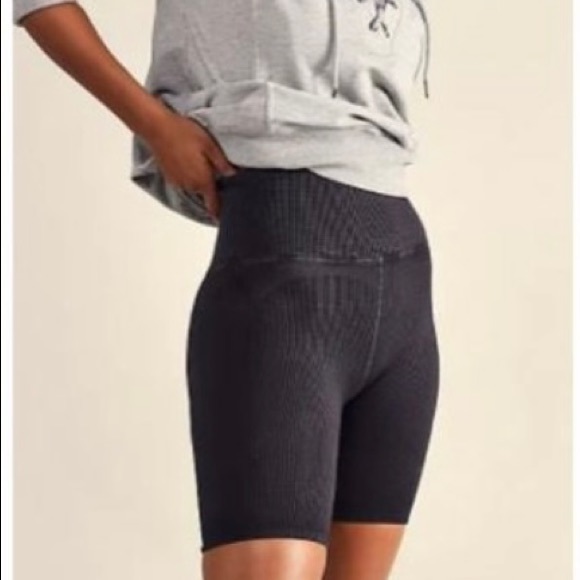 NEW Free People Happiness Runs Long Crop & Biker Short Set - Picture 8 of 10